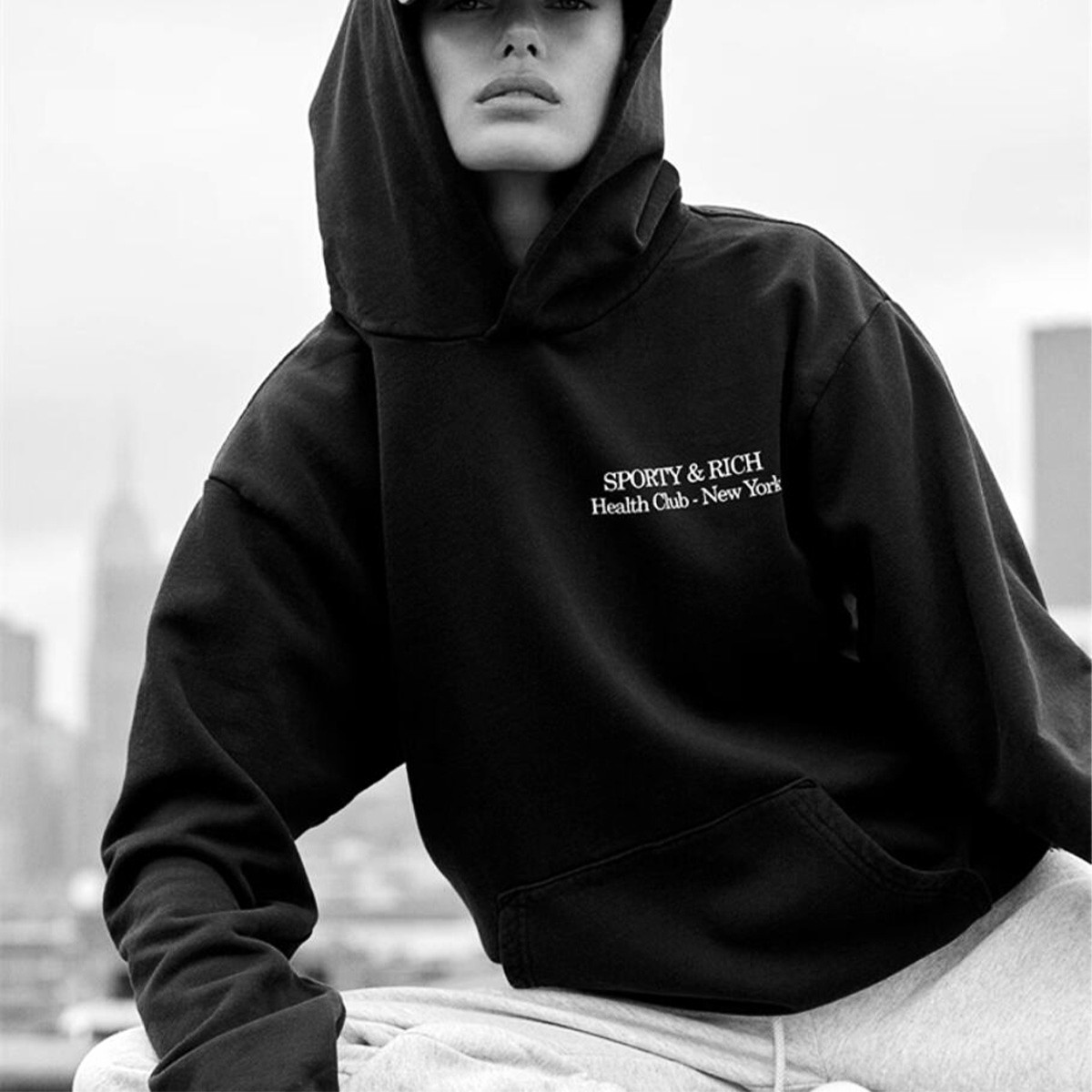 Health Club New York Letters P - đánh giá và giá Street Fashion In New York