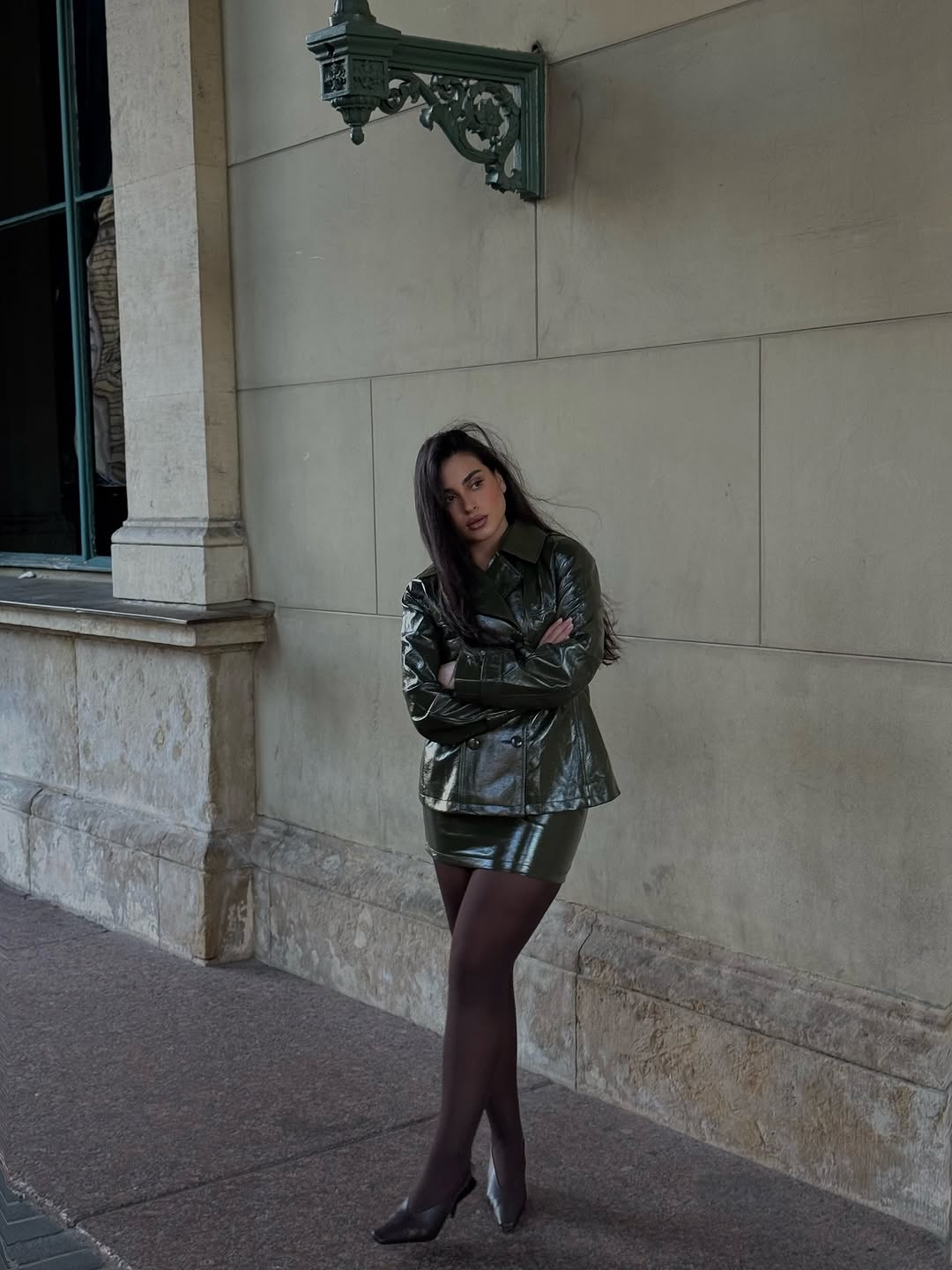 Dark Brown Patent Leather Skir - đánh giá và giá Street Fashion Jacket