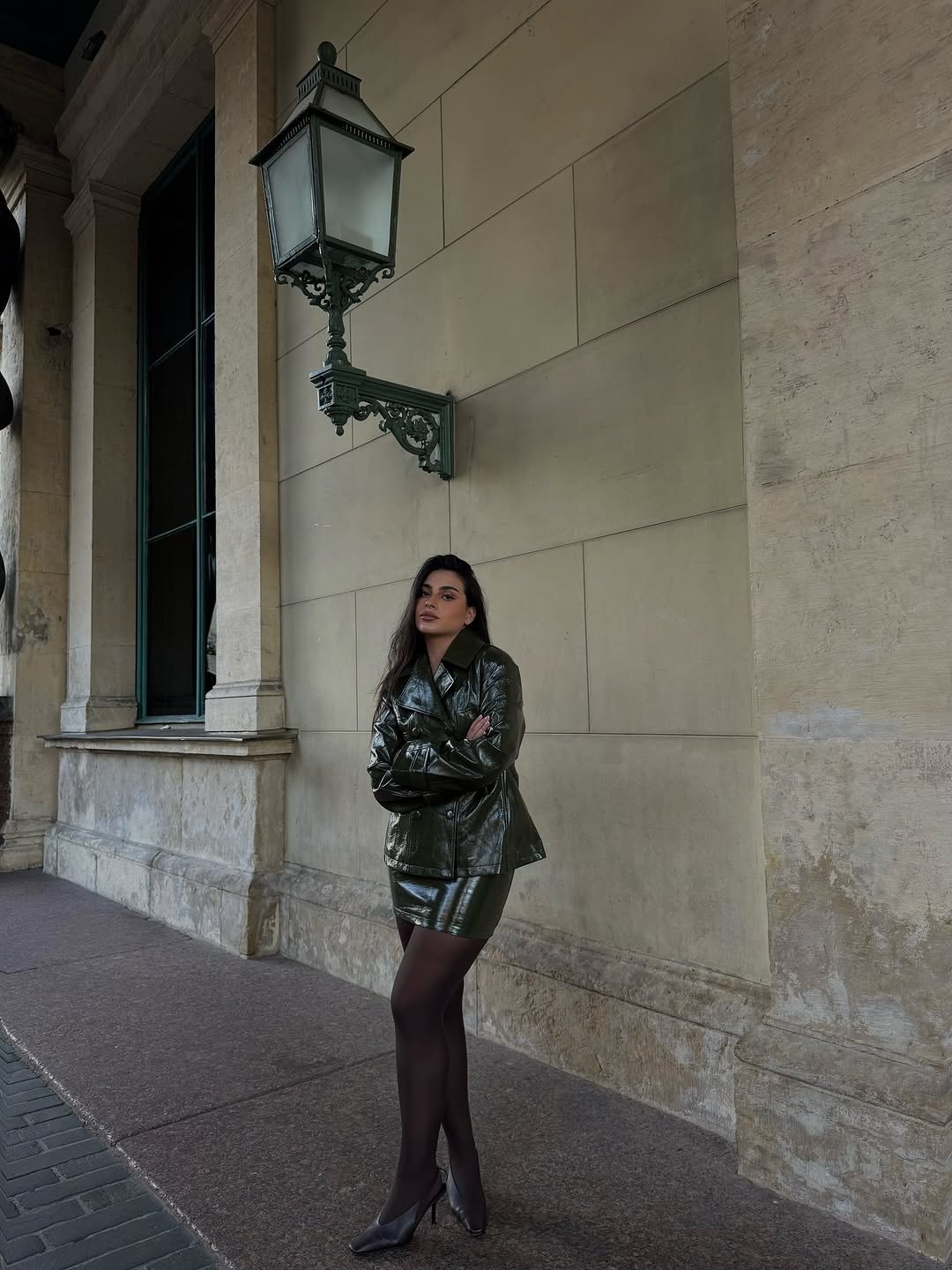 Dark Brown Patent Leather Skir - đánh giá và giá Street Fashion Jacket
