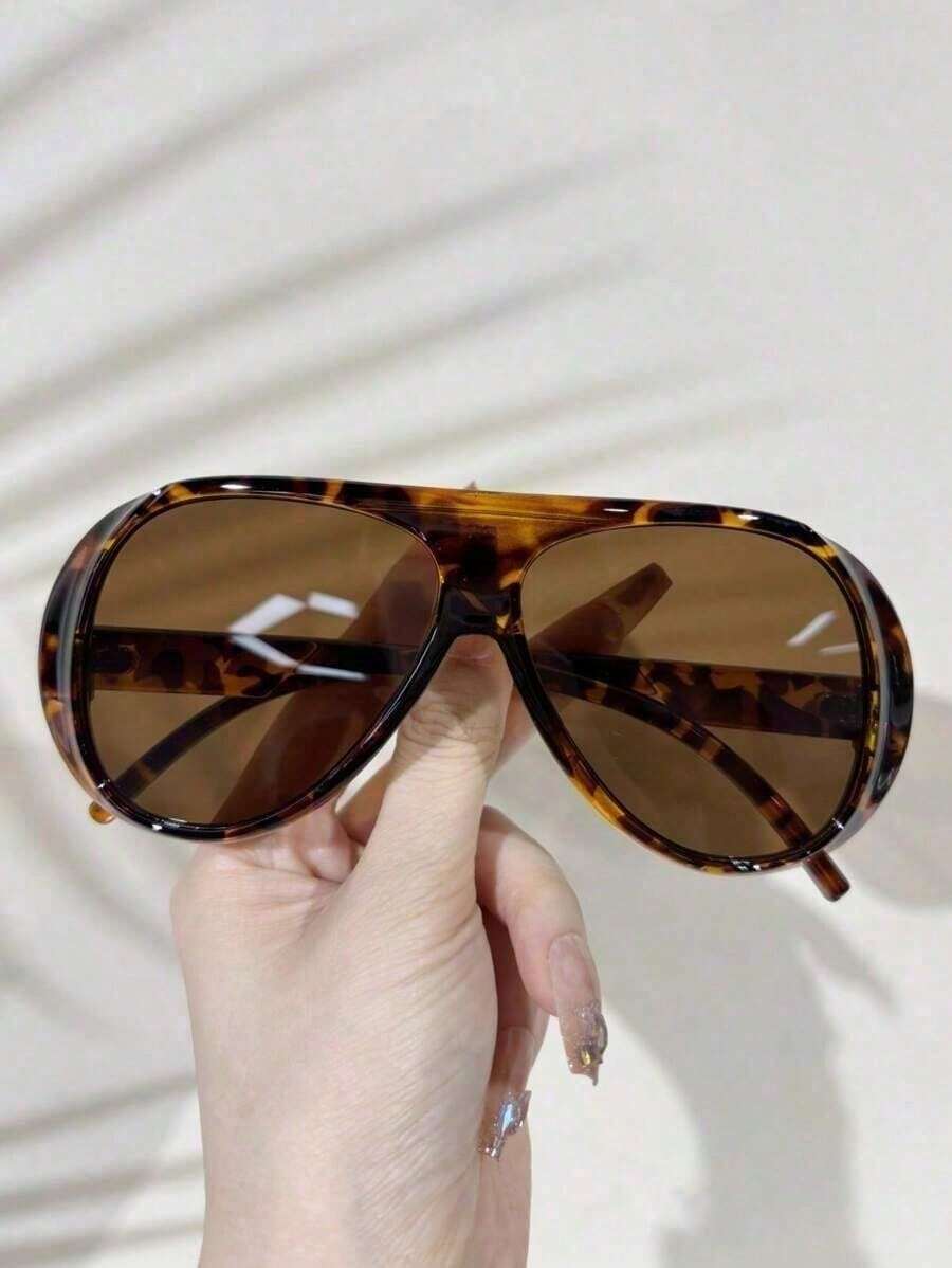 1 Piece Brand New Retro Design - đánh giá và giá Street Fashion Brand